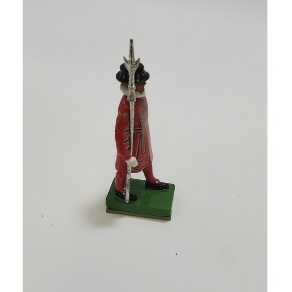 Vintage England Britians 1986 (Metal) Figurine -  RARE, PRE-OWNED - Picture 2 of 5